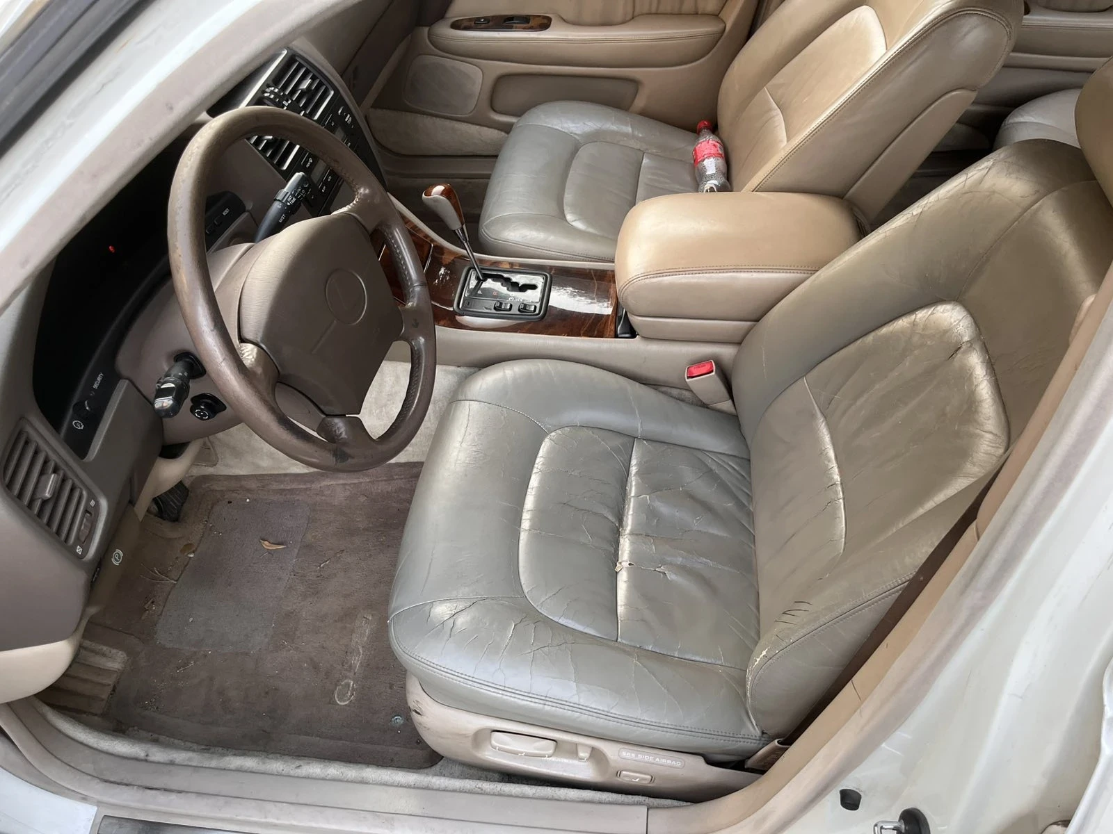 Lexus LS 400  - изображение 10