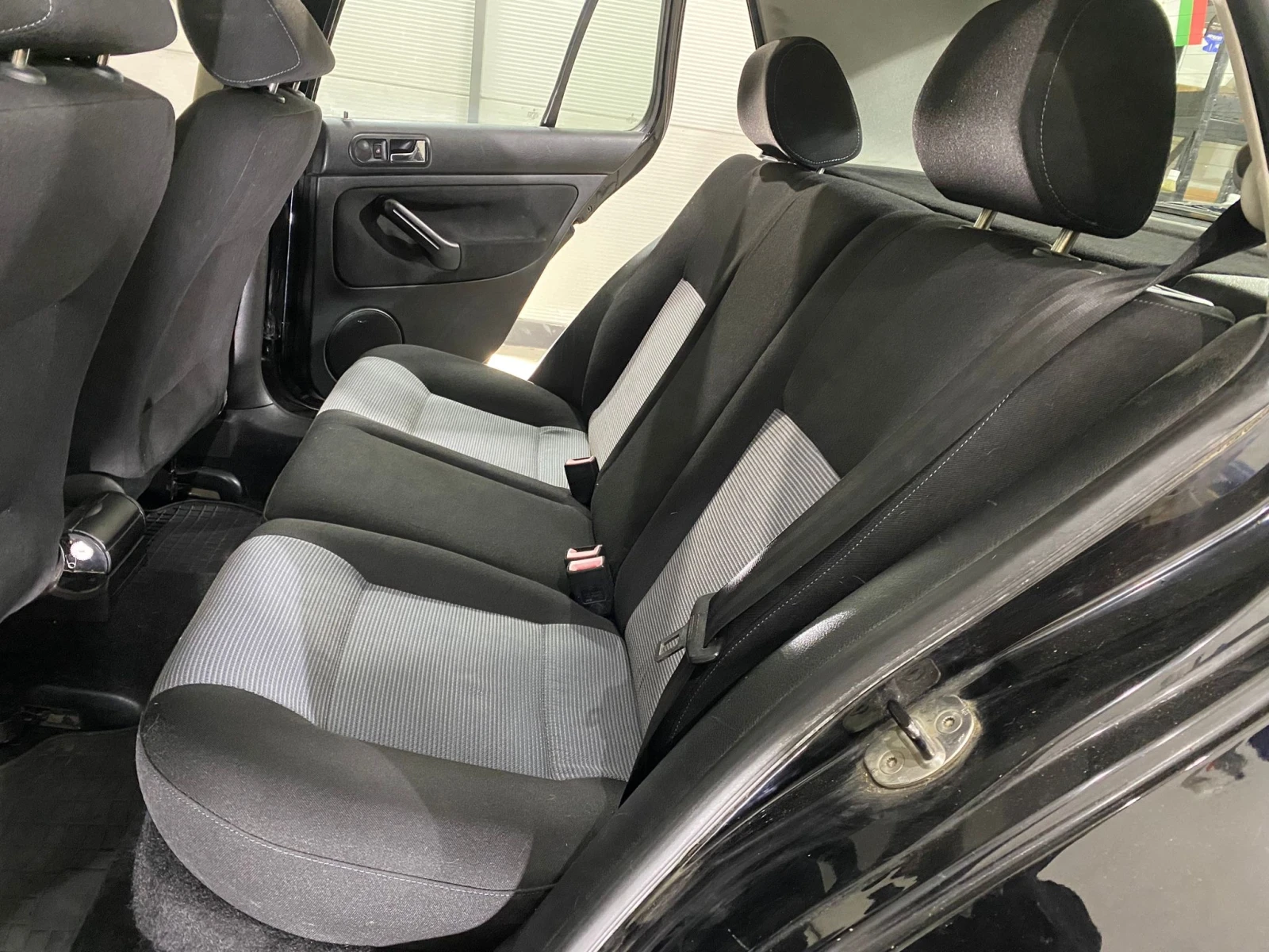 VW Golf 1.9TDI 90hp - изображение 10