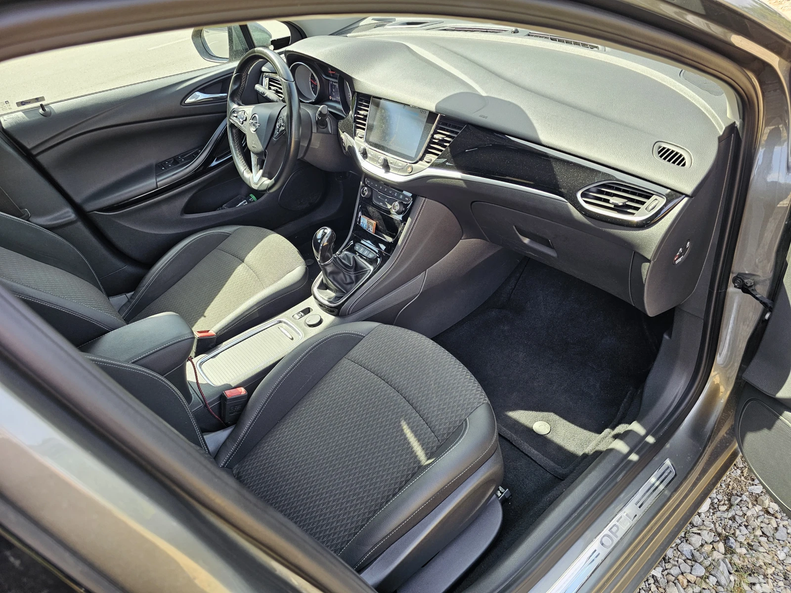 Opel Astra 1.6 CDTI - изображение 5