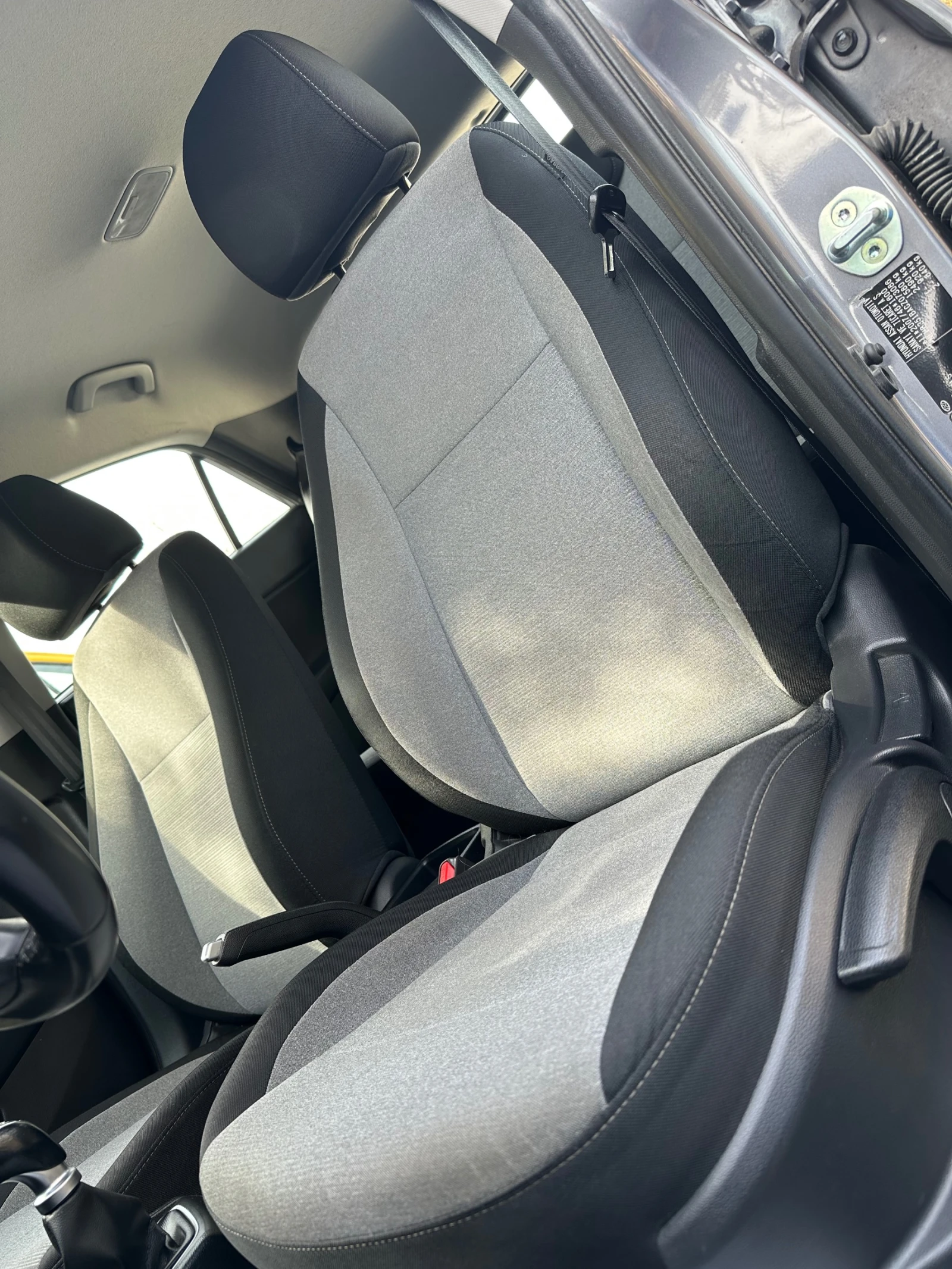 Hyundai I20 1.2 I , снимка 15 - Автомобили и джипове - 53876620