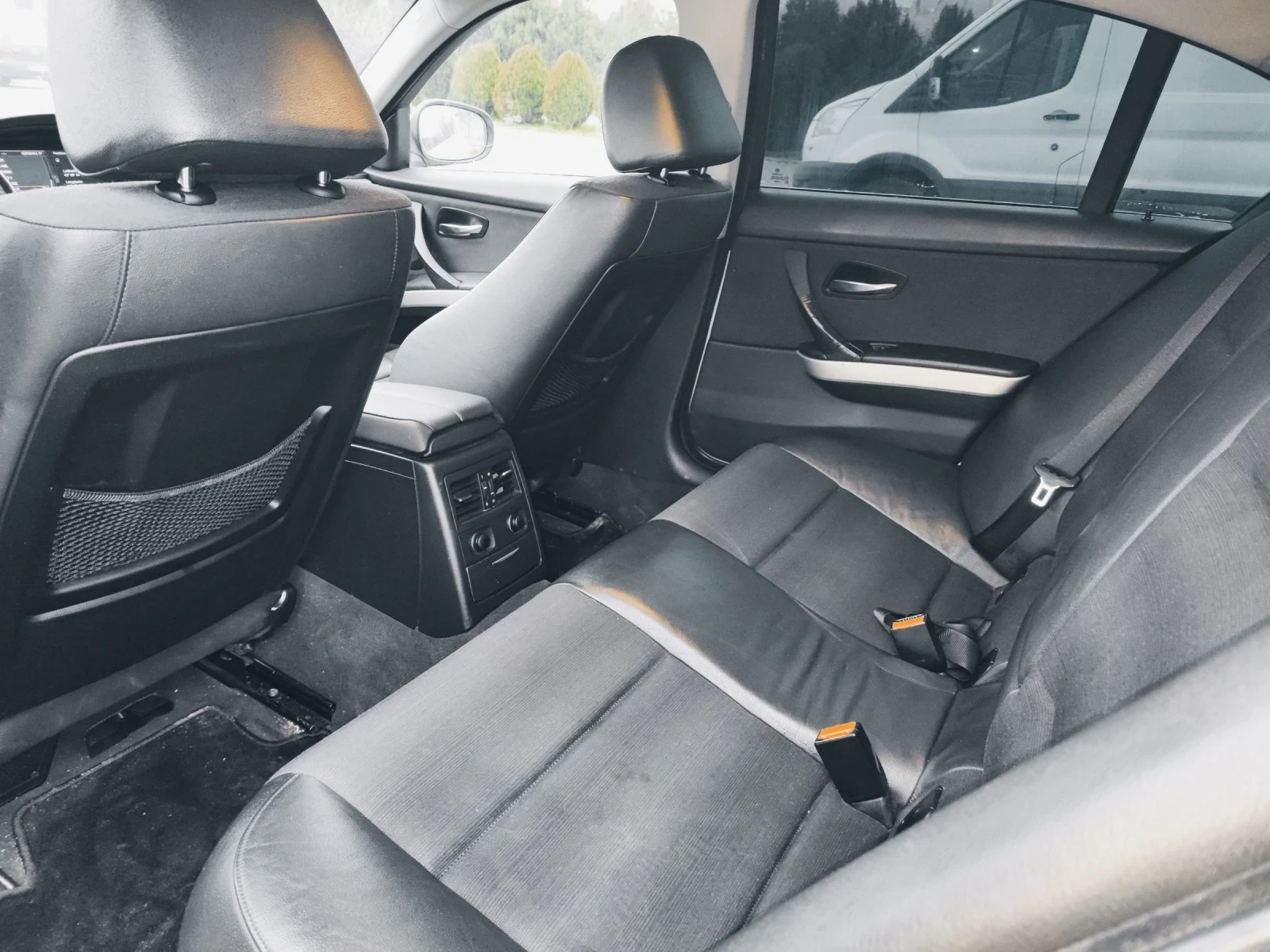 BMW 330 4X4, снимка 12 - Автомобили и джипове - 54065653