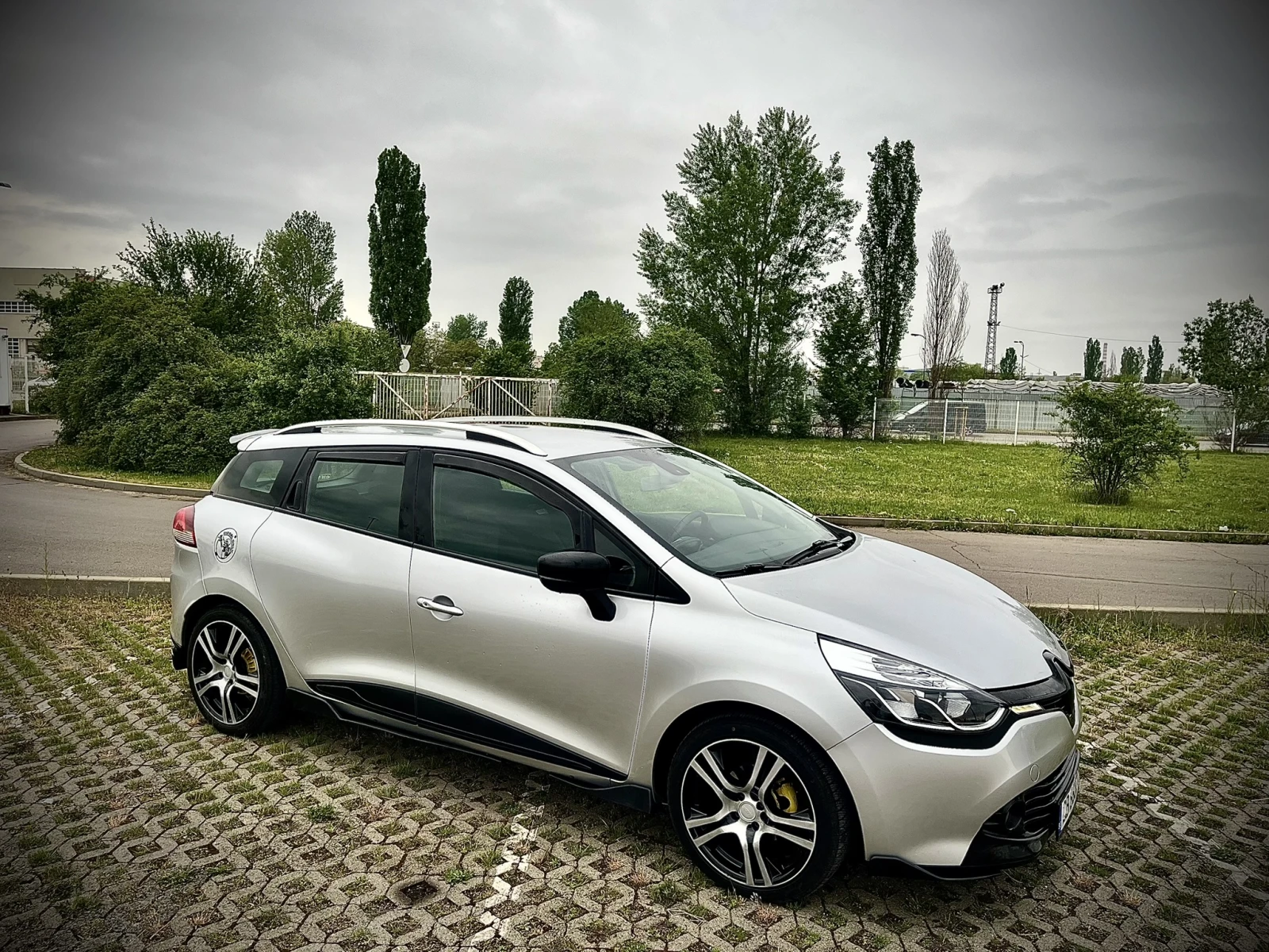 Renault Clio 1.5 dci 90к.с.Регист.Обслужена, снимка 6 - Автомобили и джипове - 54481322