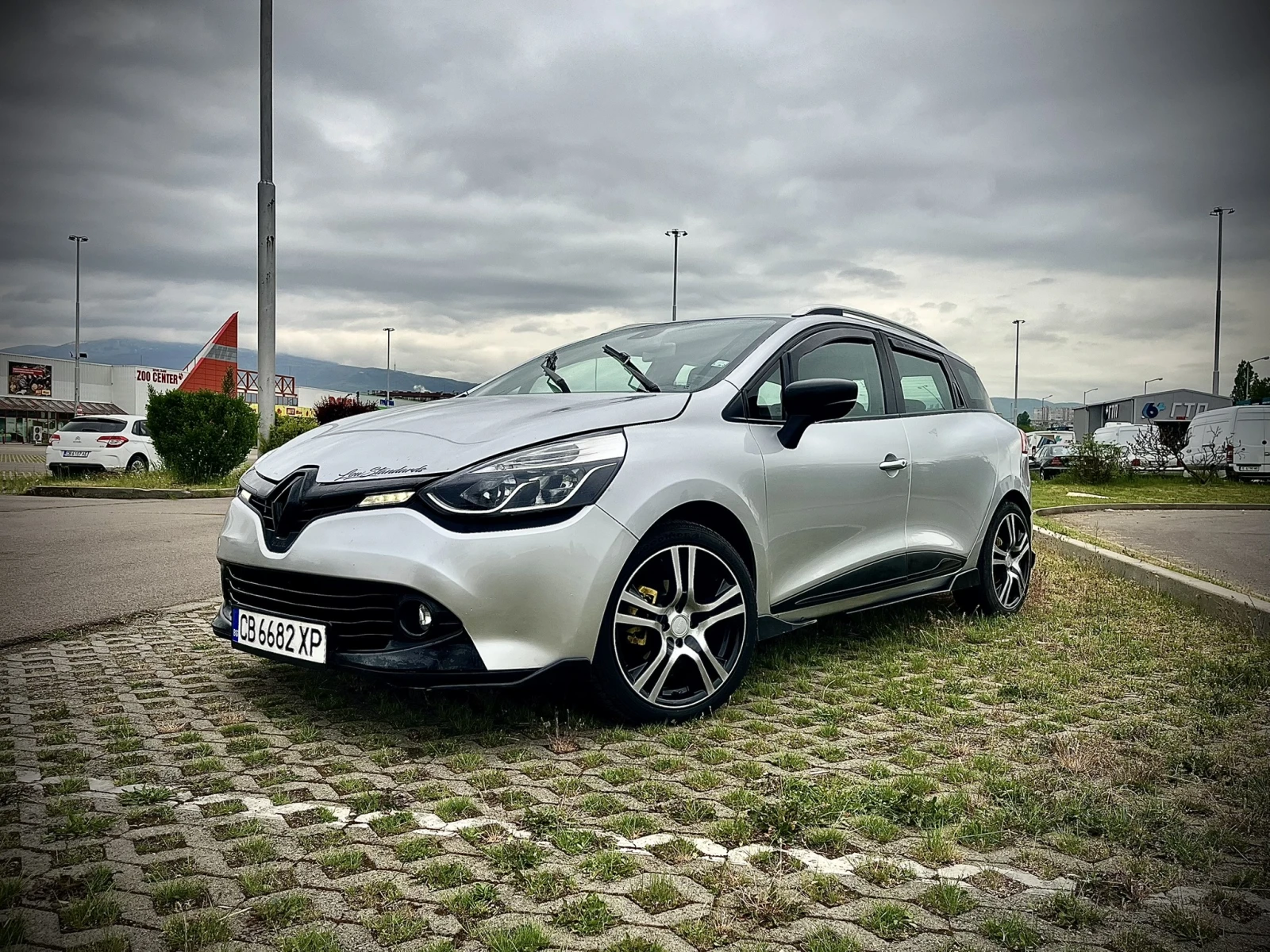 Renault Clio 1.5 dci 90к.с.Регист.Обслужена, снимка 2 - Автомобили и джипове - 54481322