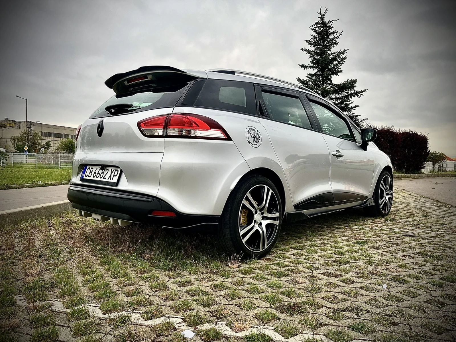 Renault Clio 1.5 dci 90к.с.Регист.Обслужена, снимка 4 - Автомобили и джипове - 54481322