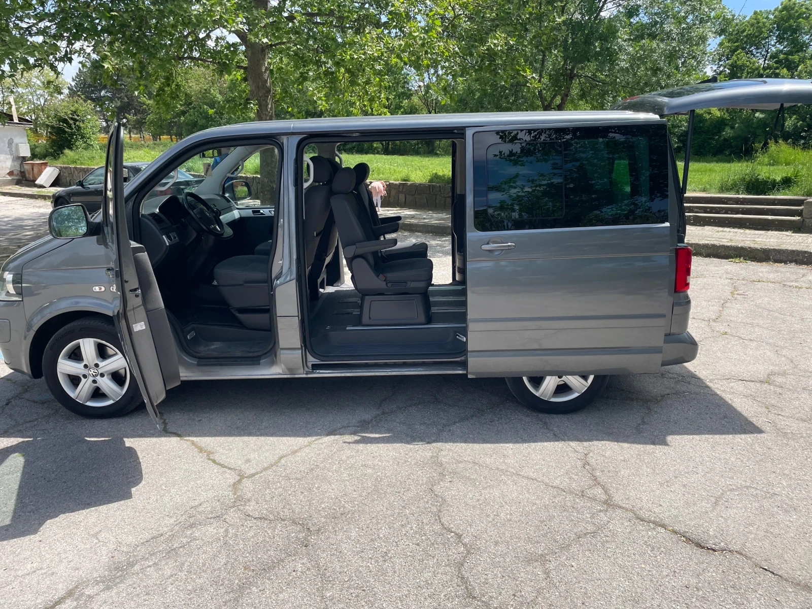 VW Multivan, снимка 7 - Автомобили и джипове - 54594806