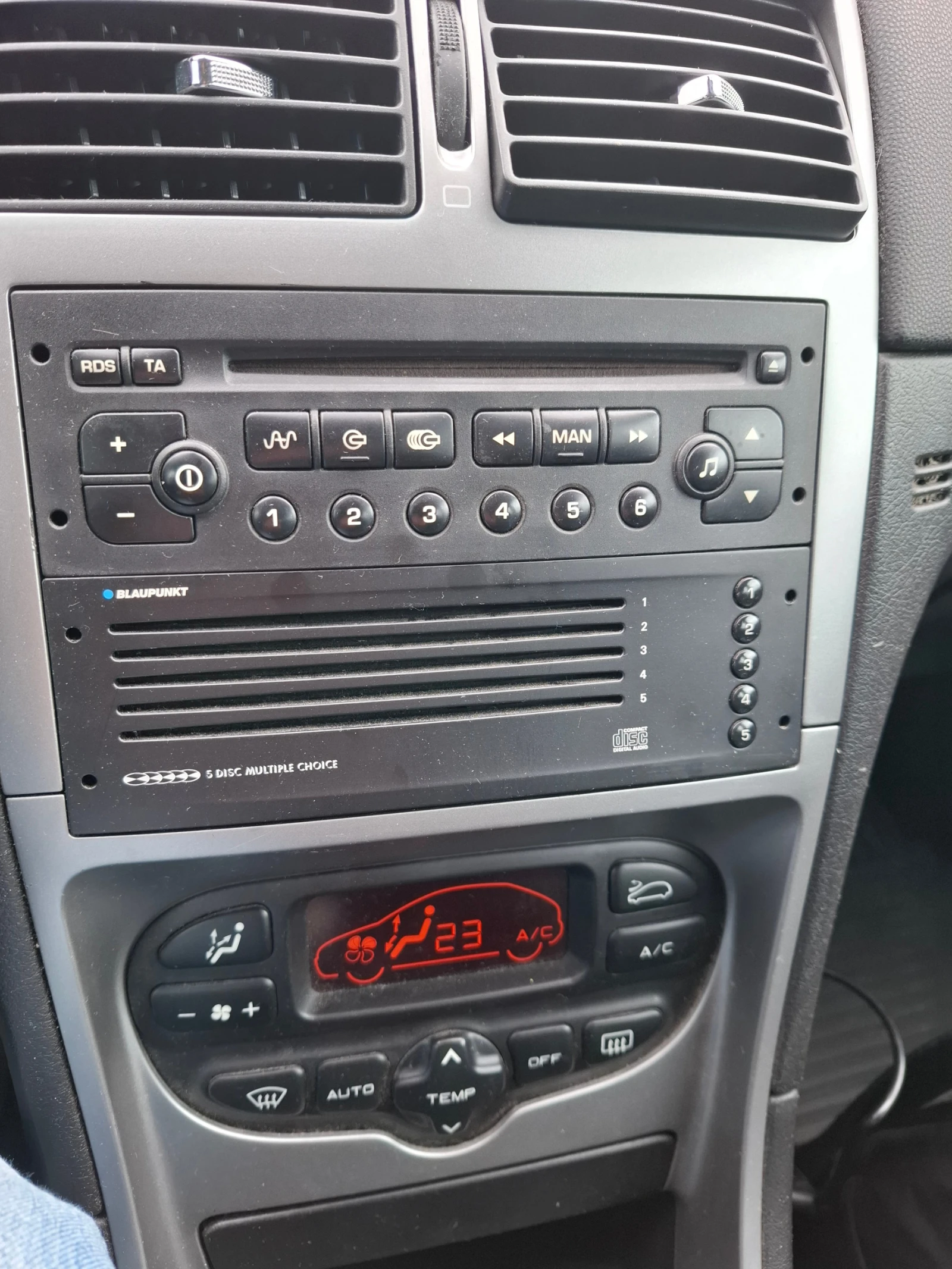 Peugeot 307, снимка 8 - Автомобили и джипове - 54633552