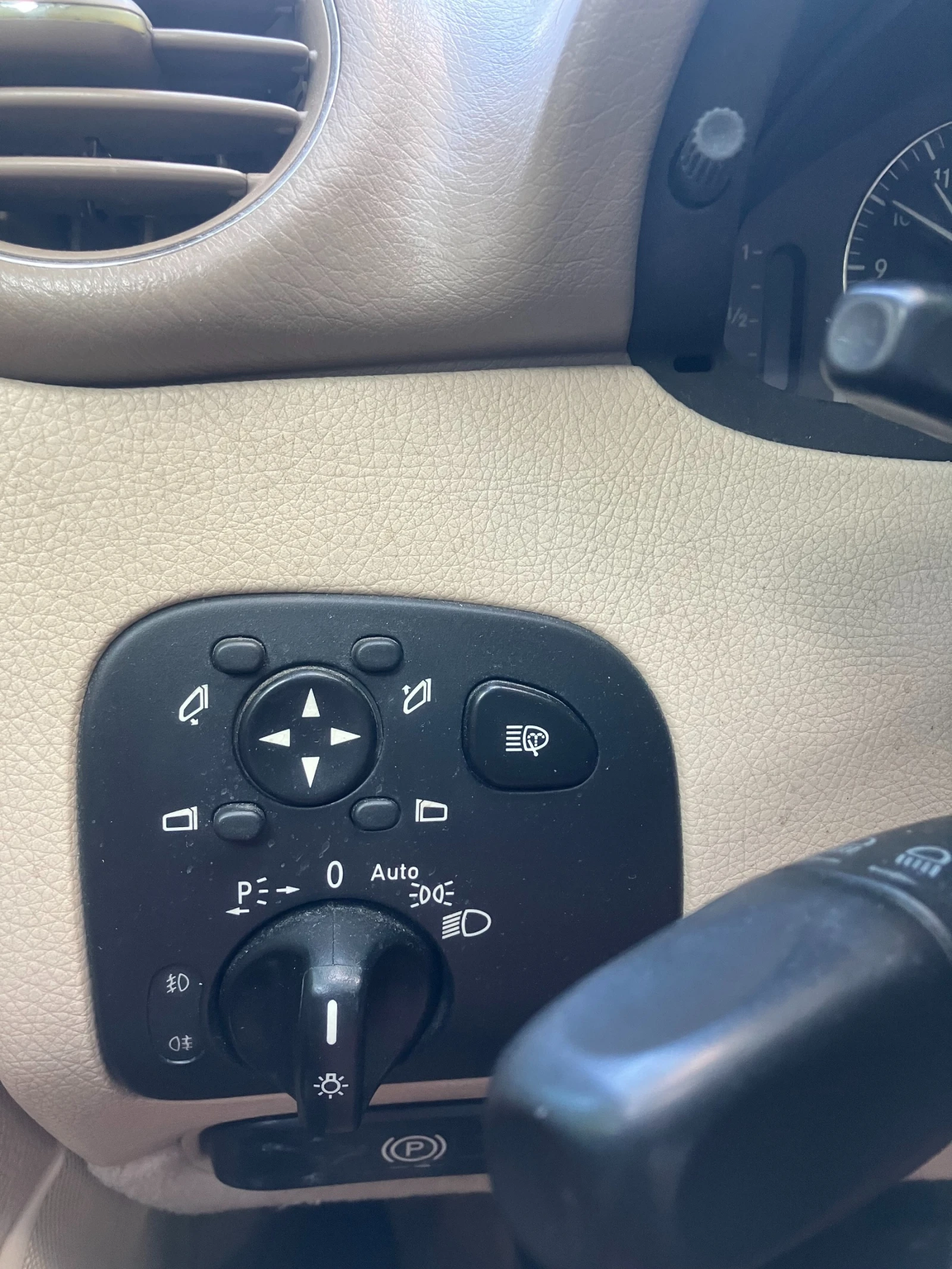 Mercedes-Benz CLK 320 CDI Elegance, снимка 15 - Автомобили и джипове - 54762132