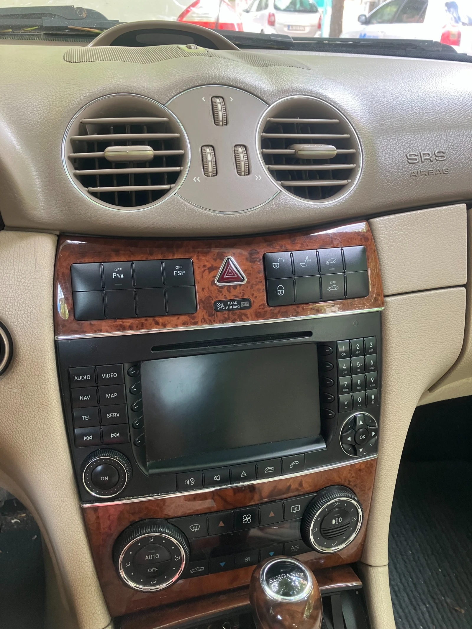Mercedes-Benz CLK 320 CDI Elegance, снимка 5 - Автомобили и джипове - 54762132