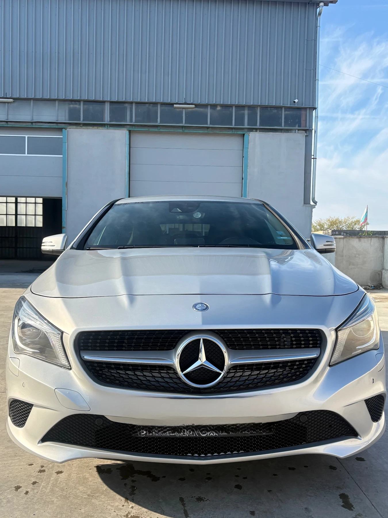 Mercedes-Benz CLA 180, снимка 2 - Автомобили и джипове - 54966673