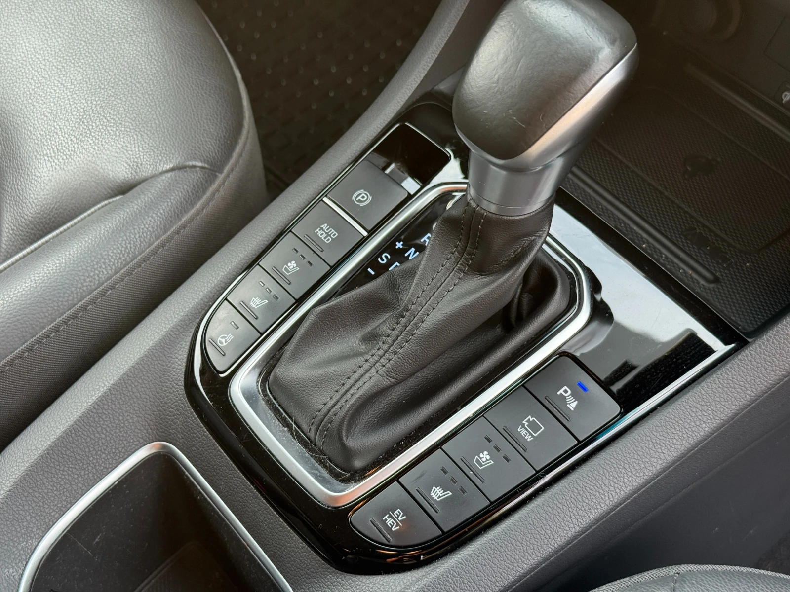 Hyundai Ioniq, снимка 11 - Автомобили и джипове - 55170809
