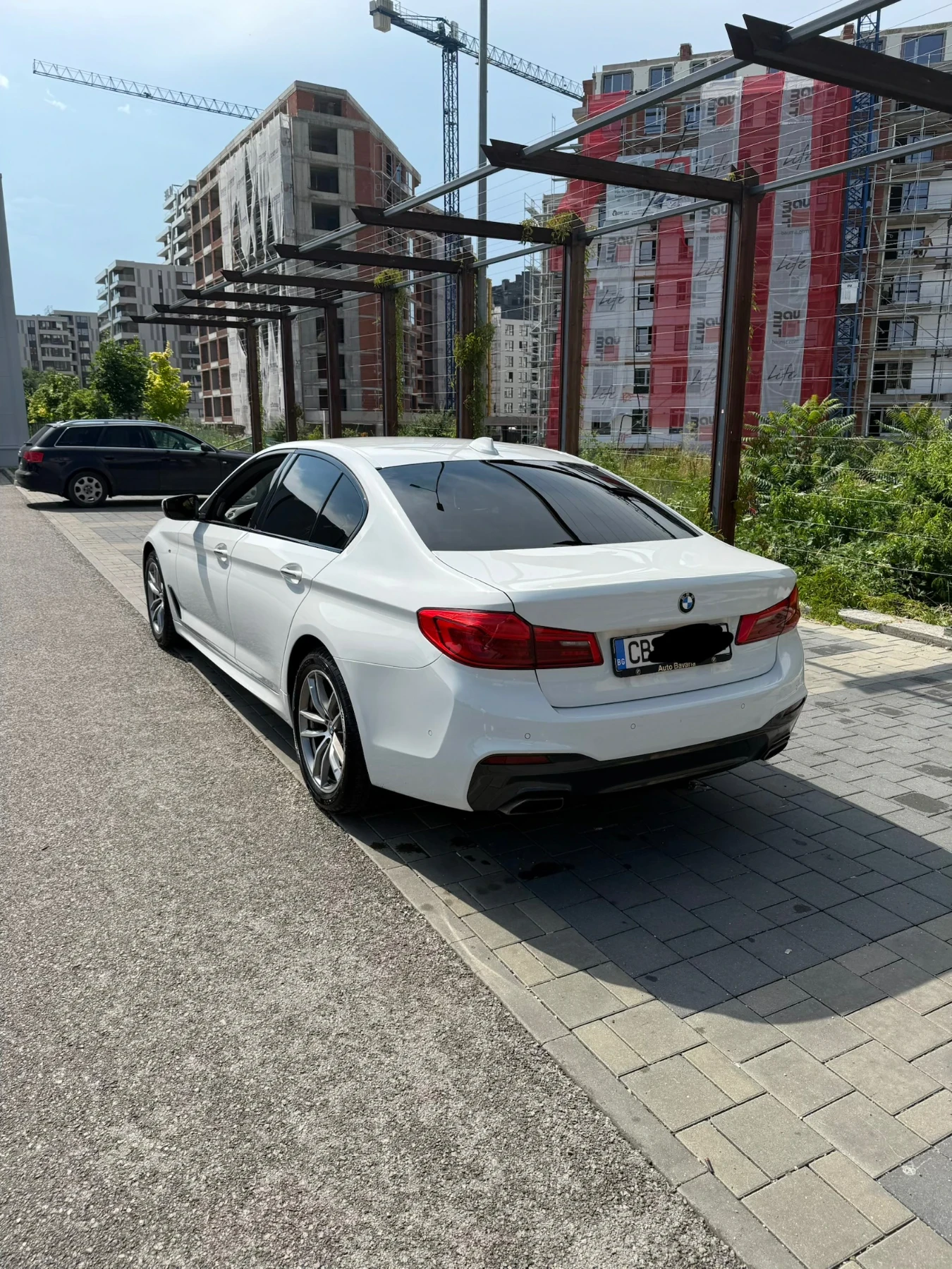 BMW 530 xDrive M-pack keyless, снимка 6 - Автомобили и джипове - 55221526