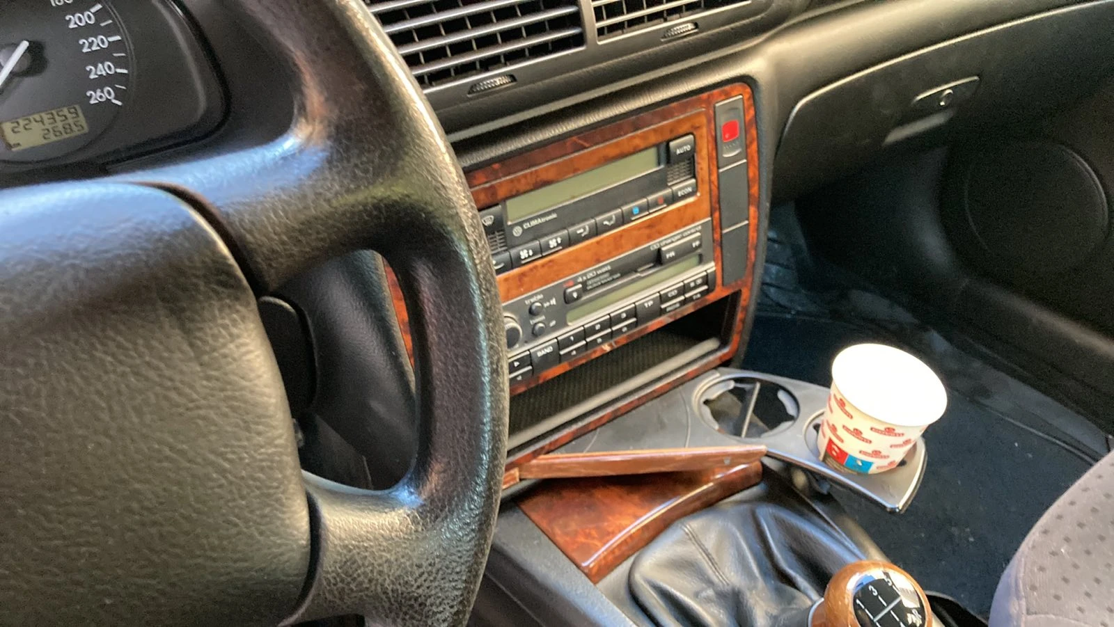 VW Passat, снимка 7 - Автомобили и джипове - 55294556