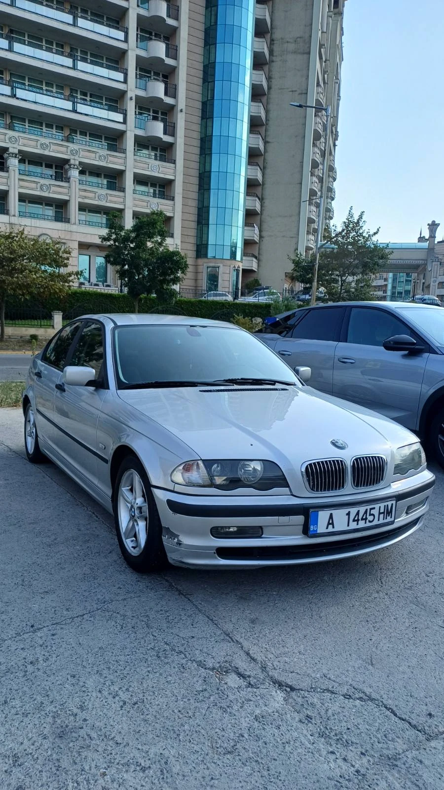 BMW 320, снимка 8 - Автомобили и джипове - 55601901