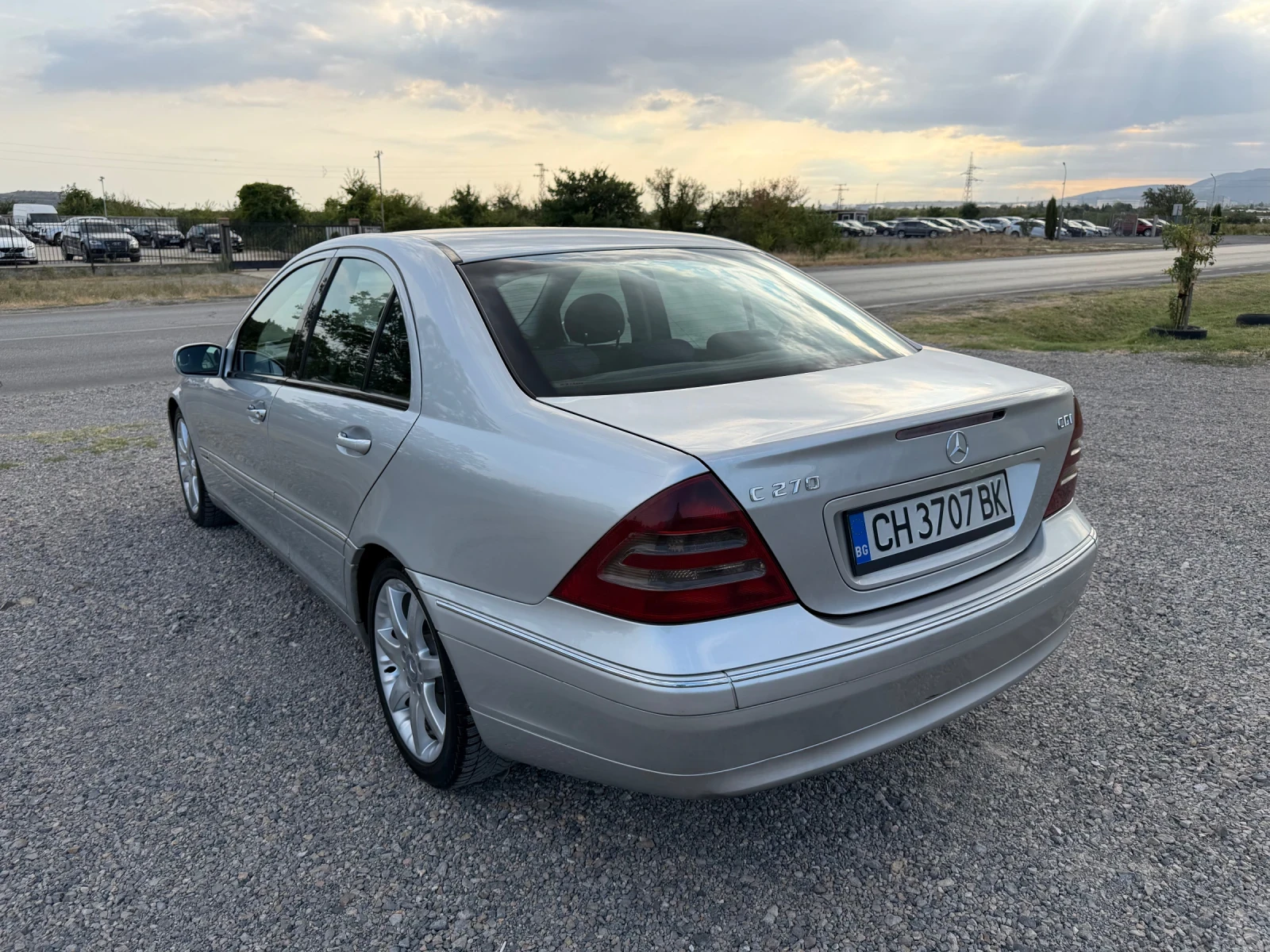 Mercedes-Benz C 270 2, 7/АВТОМАТИК, снимка 6 - Автомобили и джипове - 55660881