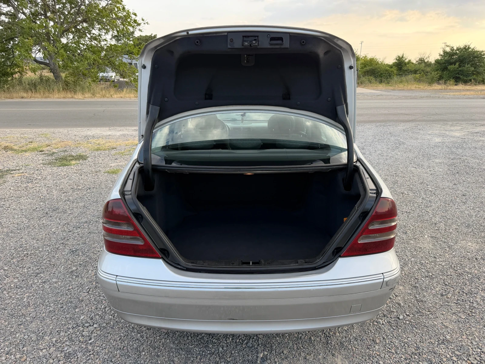 Mercedes-Benz C 270 2, 7/АВТОМАТИК, снимка 16 - Автомобили и джипове - 55660881