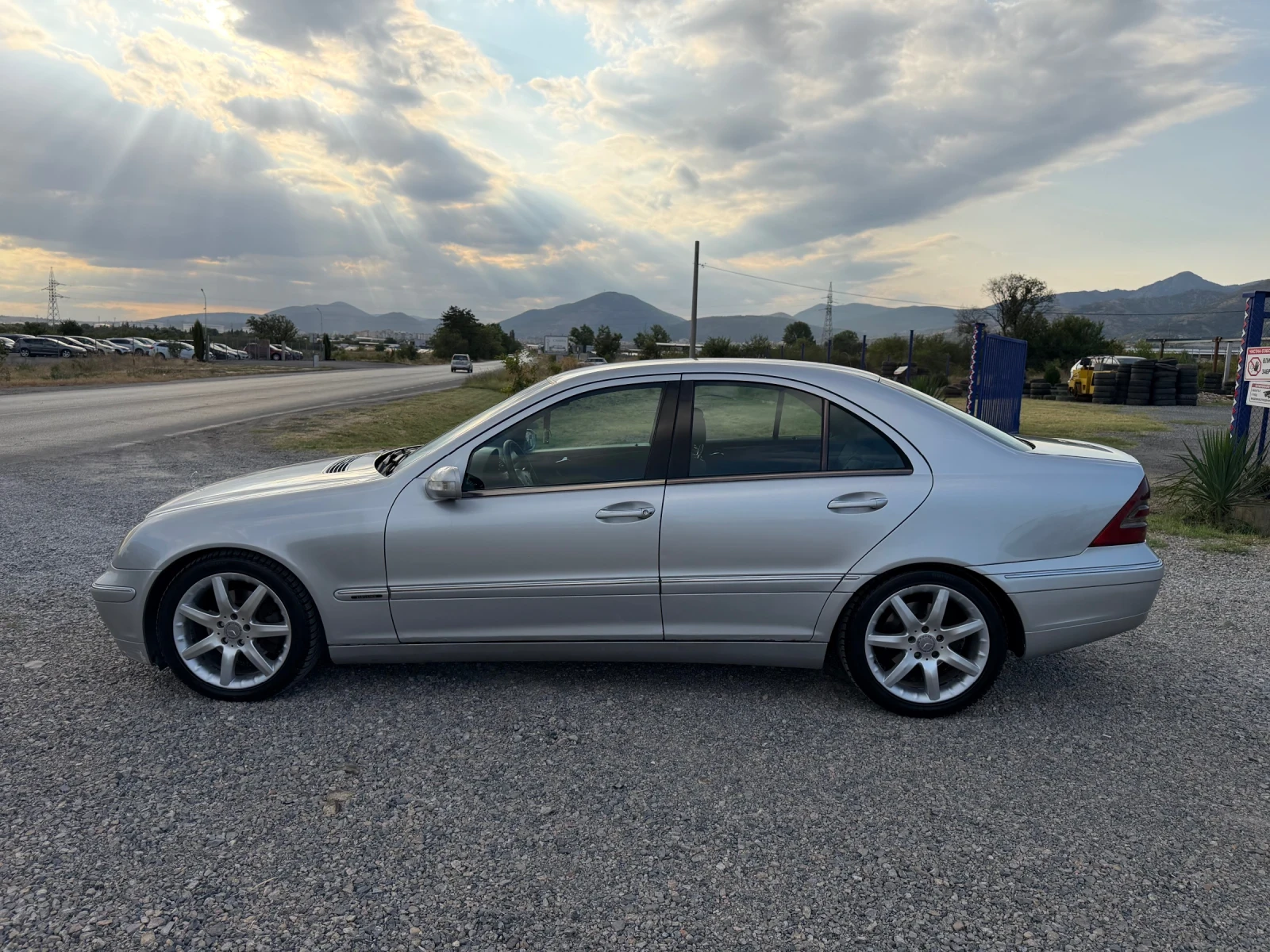 Mercedes-Benz C 270 2, 7/АВТОМАТИК, снимка 7 - Автомобили и джипове - 55660881