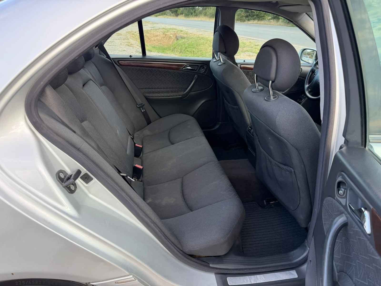 Mercedes-Benz C 270 2, 7/АВТОМАТИК, снимка 15 - Автомобили и джипове - 55660881