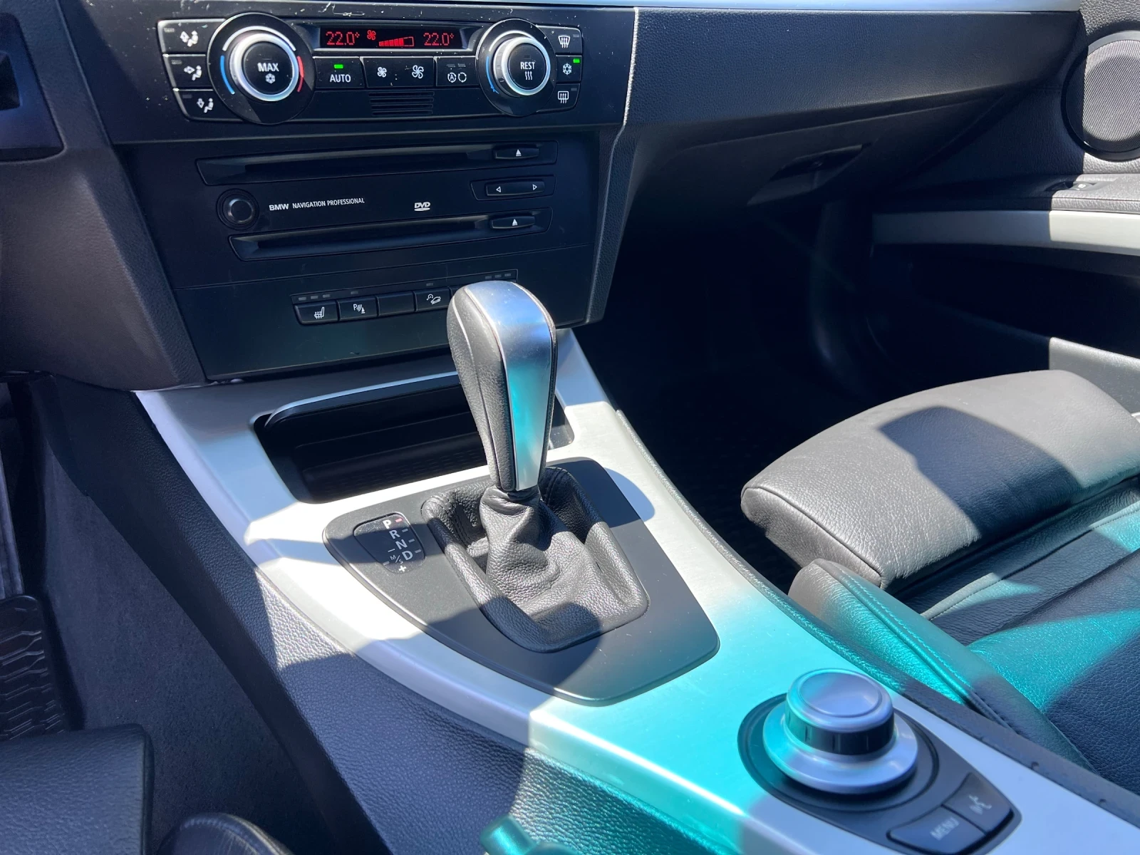 BMW 330 IX* Full* Top* , снимка 8 - Автомобили и джипове - 55662284