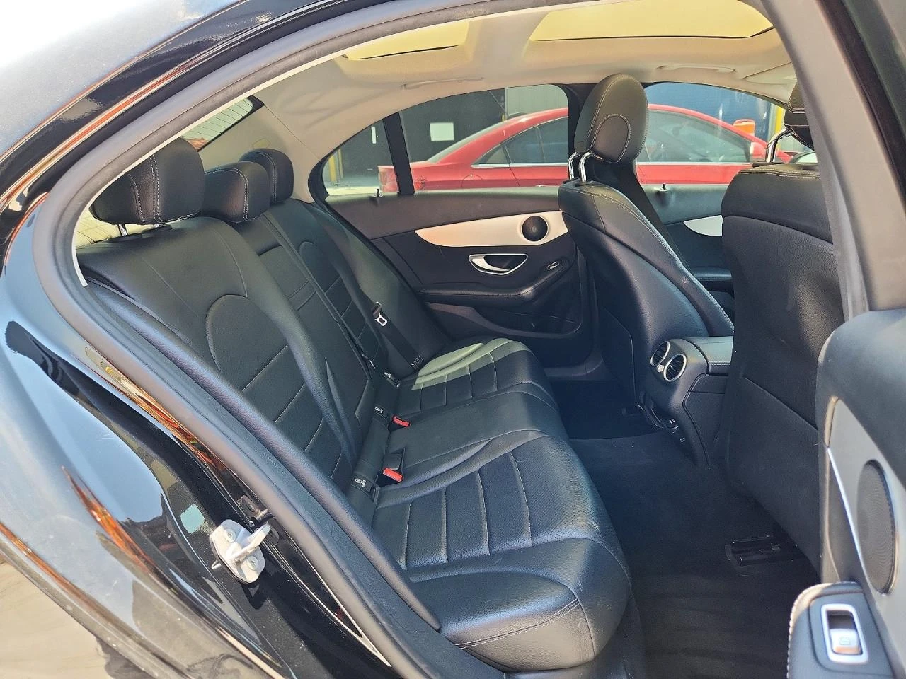 Mercedes-Benz C 300 2.0l, снимка 10 - Автомобили и джипове - 56086607