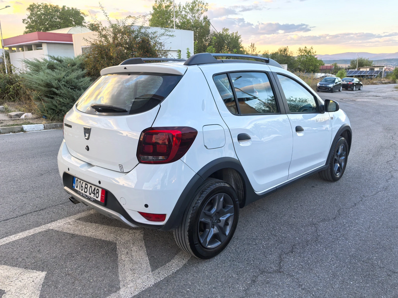 Dacia Sandero 0.9 T, снимка 7 - Автомобили и джипове - 56123950