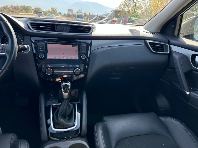 Nissan Qashqai 1.5 Automatic, снимка 16 - Автомобили и джипове - 47714480