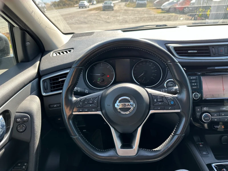 Nissan Qashqai 1.5 Automatic, снимка 15 - Автомобили и джипове - 47714480