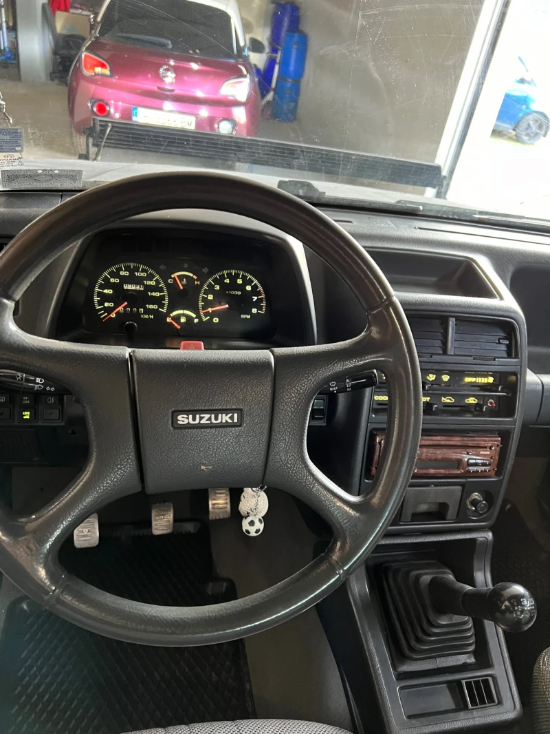 Suzuki Vitara, снимка 15 - Автомобили и джипове - 48100059