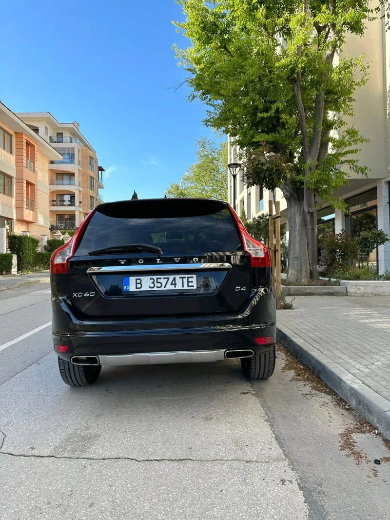 Volvo XC60 D4, снимка 3 - Автомобили и джипове - 48136198