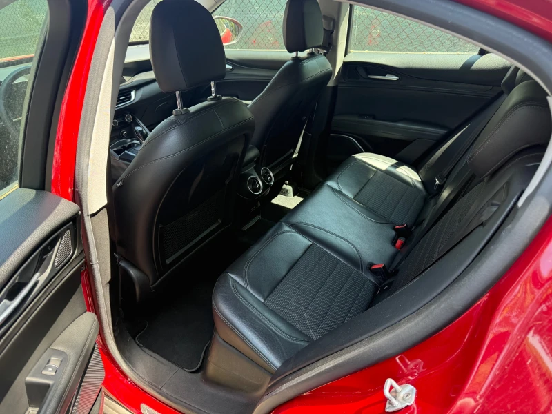 Alfa Romeo Stelvio 2.2 Q4 210kc, снимка 9 - Автомобили и джипове - 50785866