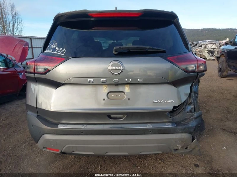 Nissan Rogue, снимка 4 - Автомобили и джипове - 53417318