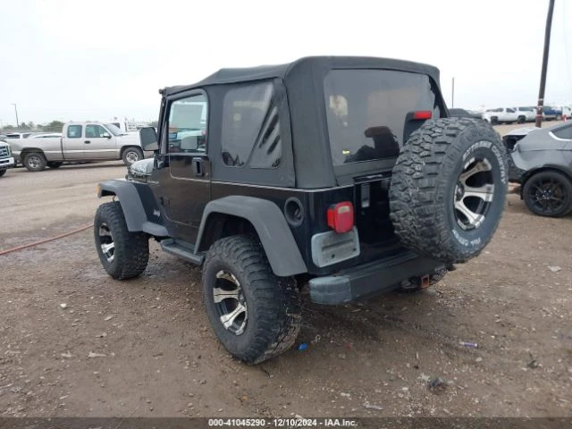 Jeep Wrangler SE, снимка 3 - Автомобили и джипове - 48709620