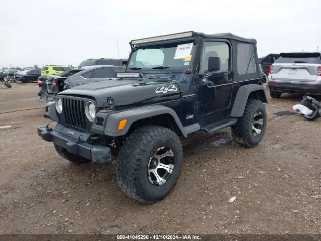 Jeep Wrangler SE, снимка 1 - Автомобили и джипове - 48709620