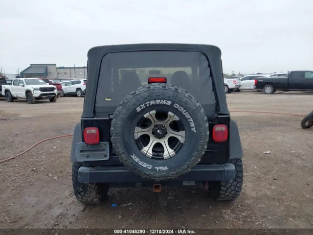 Jeep Wrangler SE, снимка 9 - Автомобили и джипове - 48709620