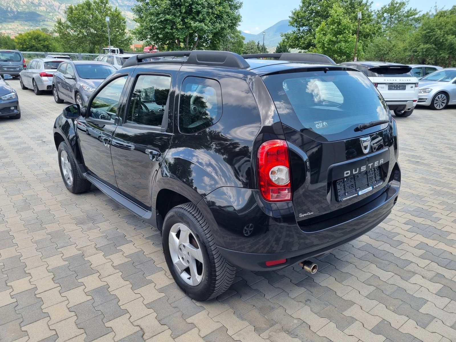 Dacia Duster 1.6i-105hp ГАЗОВ ИНЖЕКЦИОН* КАТО НОВА* EURO 5B - изображение 4