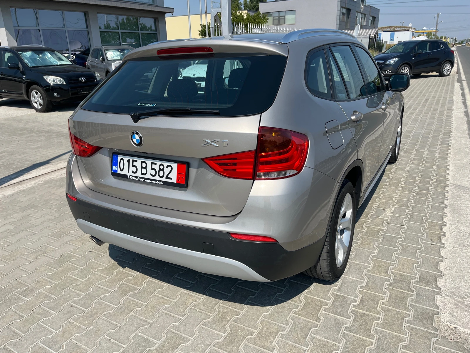 BMW X1 18D  - изображение 6