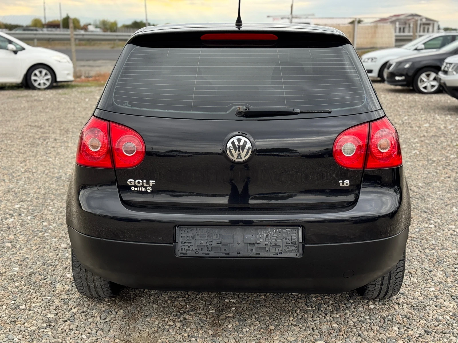 VW Golf 1.6 MPI 102hp UNITED - изображение 4