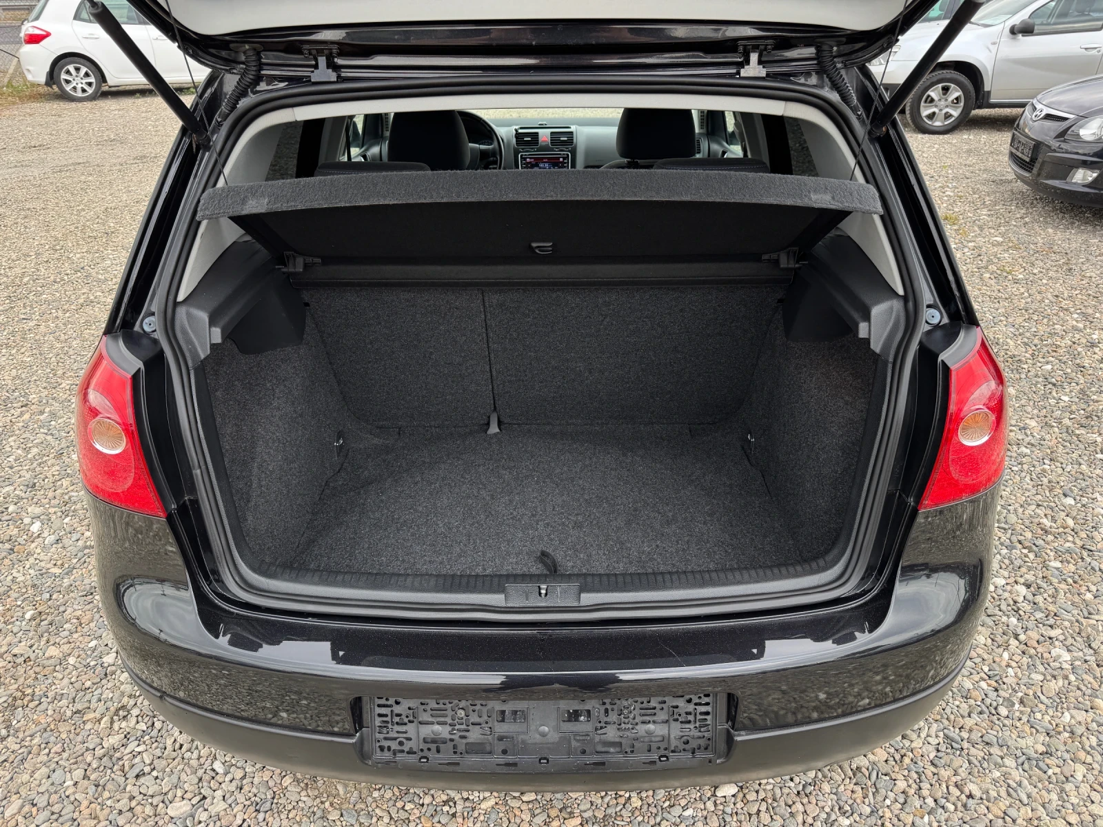 VW Golf 1.6 MPI 102hp UNITED - изображение 5