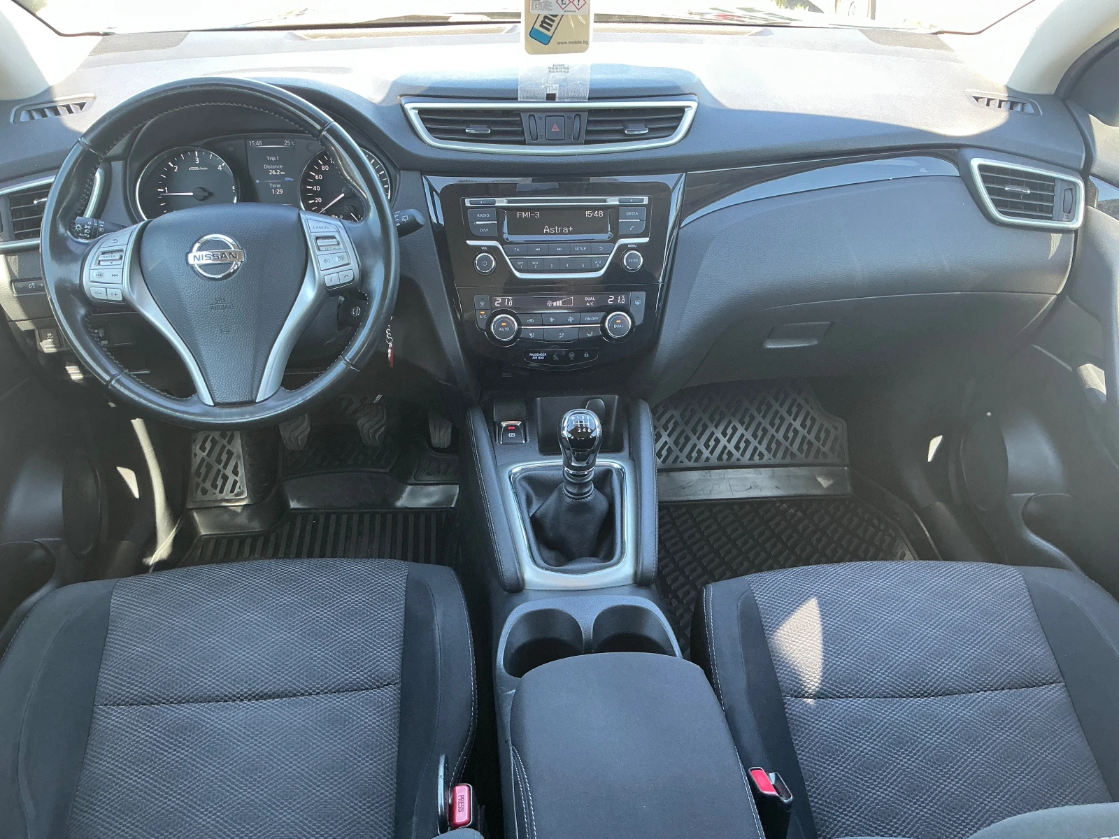 Nissan Qashqai 1.5 DCI, снимка 12 - Автомобили и джипове - 54558807
