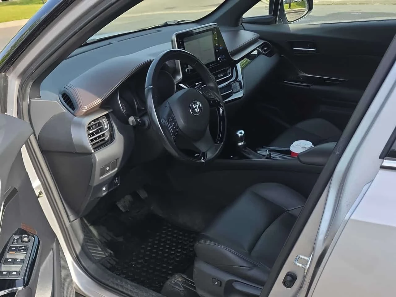 Toyota C-HR * FWD * Ltd Avail* АВТОКРЕДИТ БЕЗ ПЪРВОНАЧАЛНА* , снимка 5 - Автомобили и джипове - 54904428