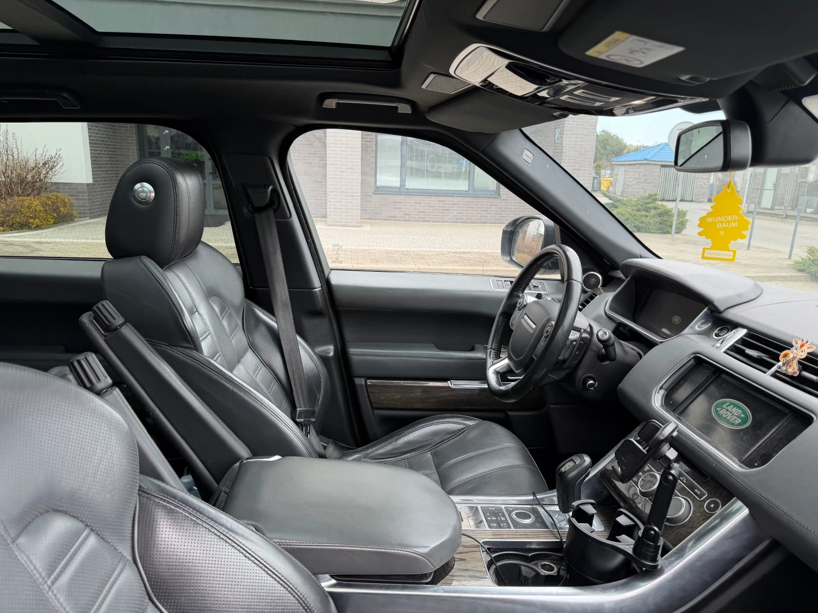 Land Rover Range Rover Sport 3.0D HSE SPORT, снимка 10 - Автомобили и джипове - 54905892