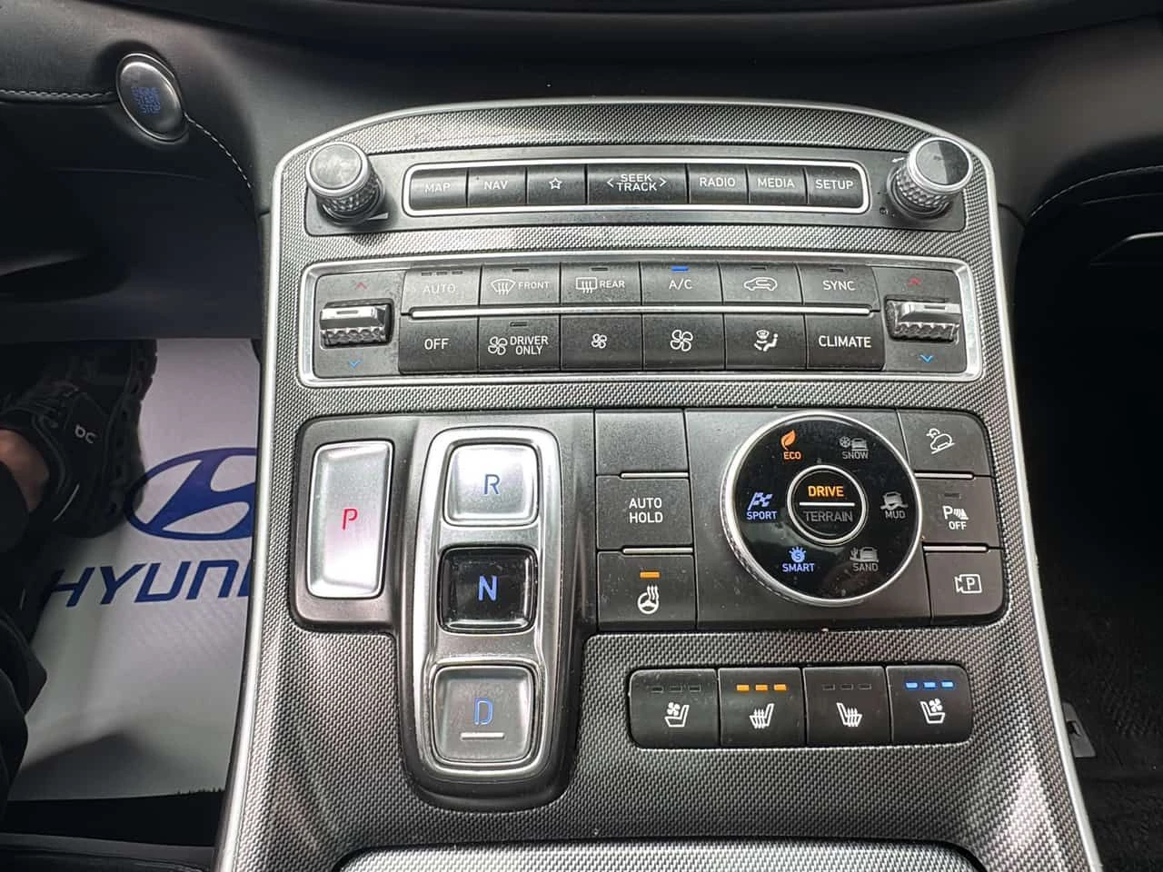 Hyundai Santa fe Luxury/ПАНОРАМА/ДИСТРОНИК/OT HYUNDAI, снимка 14 - Автомобили и джипове - 55085485