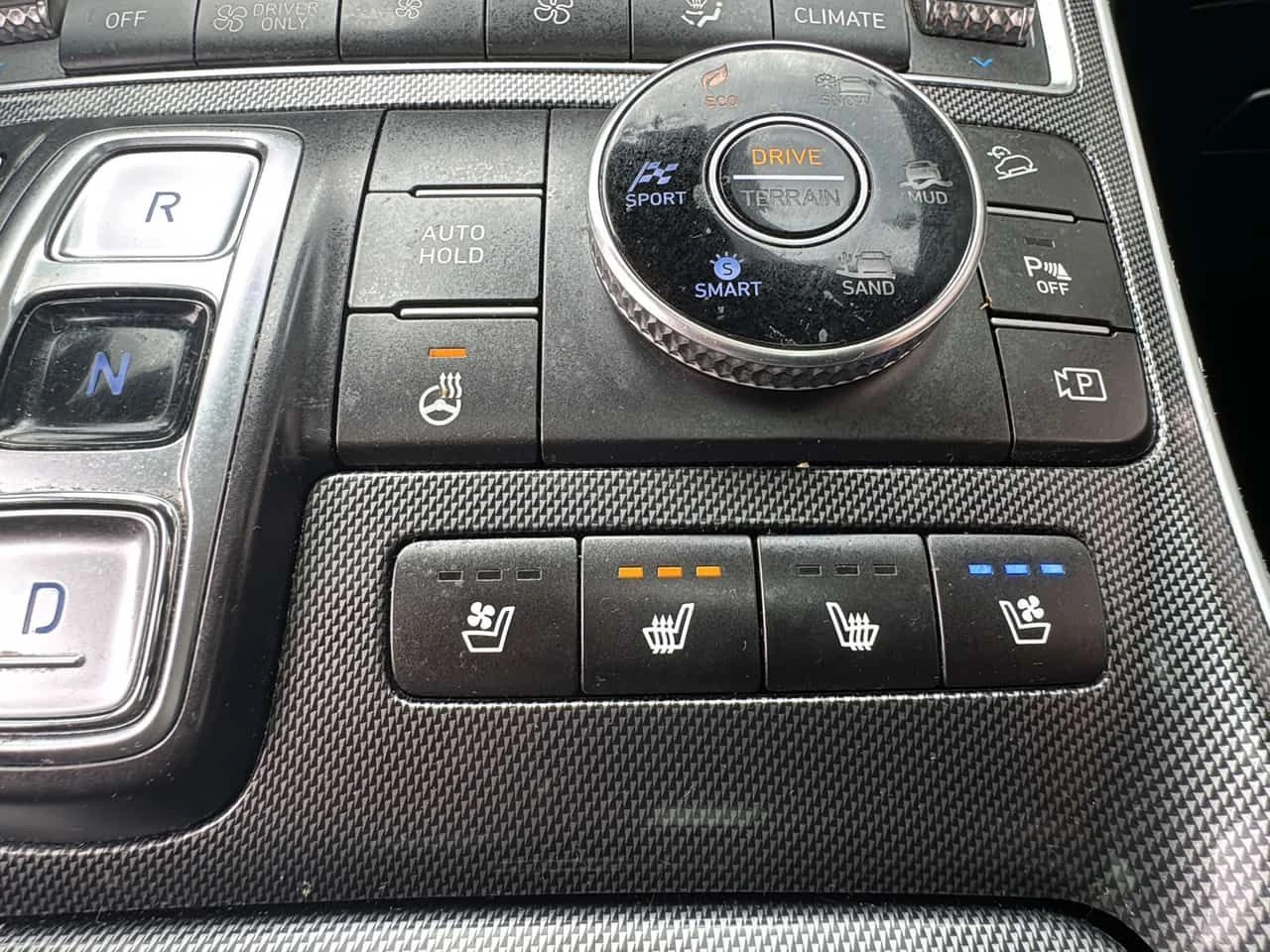 Hyundai Santa fe Luxury/ПАНОРАМА/ДИСТРОНИК/OT HYUNDAI, снимка 13 - Автомобили и джипове - 55085485