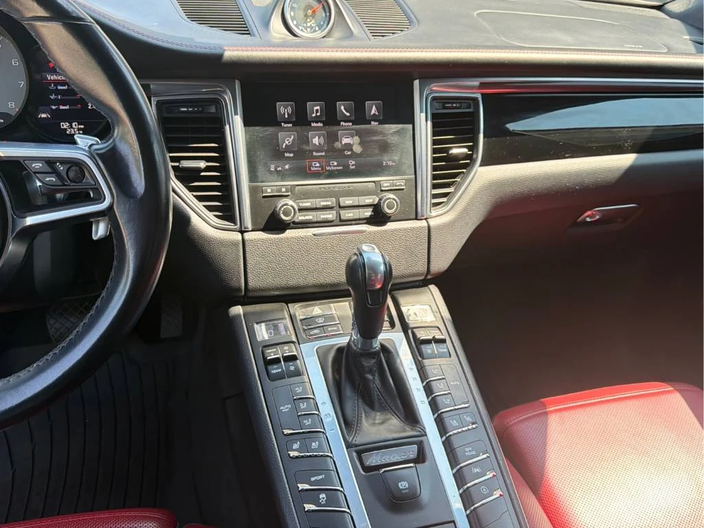 Porsche Macan S* CARFAX* ОПЦИЯ ЗА ФИНАНСИРАНЕ* , снимка 9 - Автомобили и джипове - 56105156