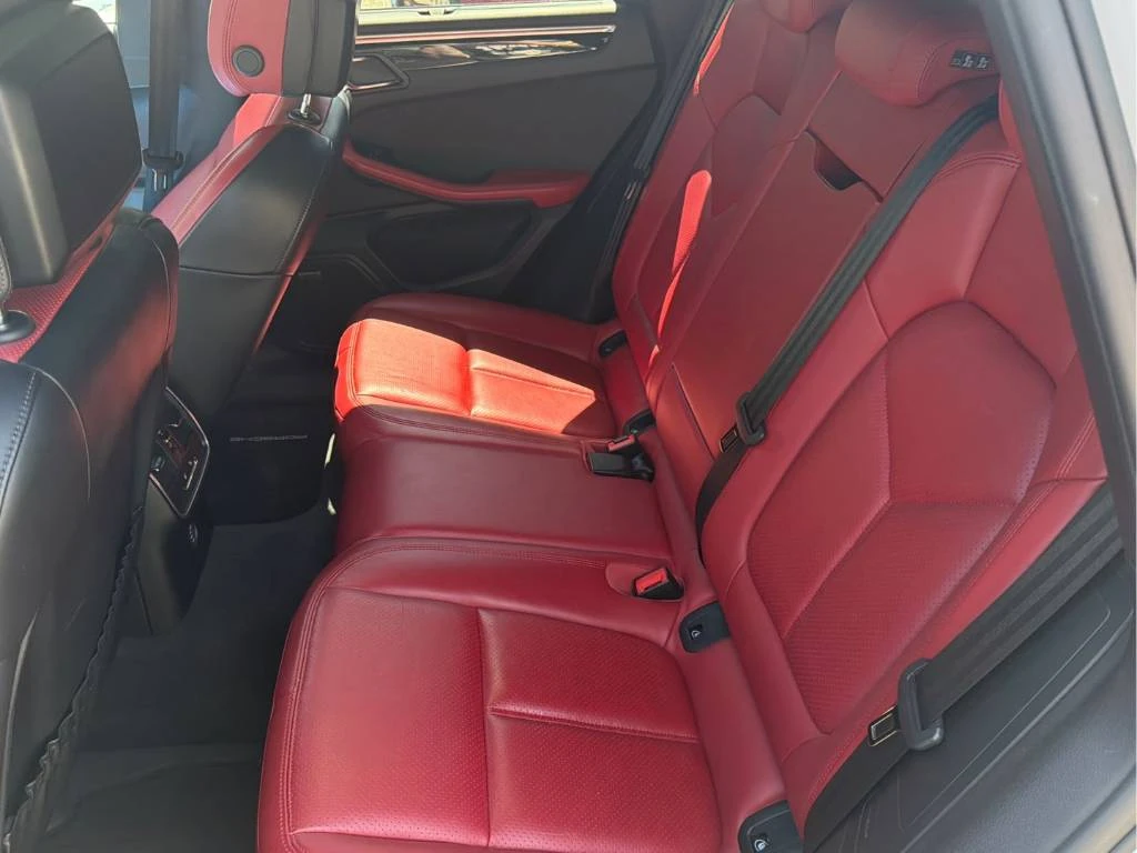 Porsche Macan S* CARFAX* ОПЦИЯ ЗА ФИНАНСИРАНЕ* , снимка 8 - Автомобили и джипове - 56105156