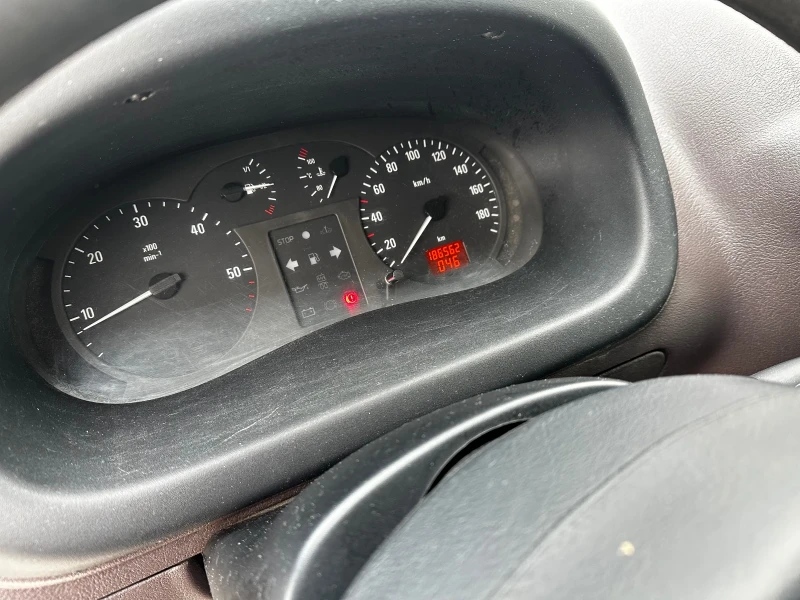 Opel Movano 2.8DTI* Климатик* , снимка 11 - Бусове и автобуси - 53249783