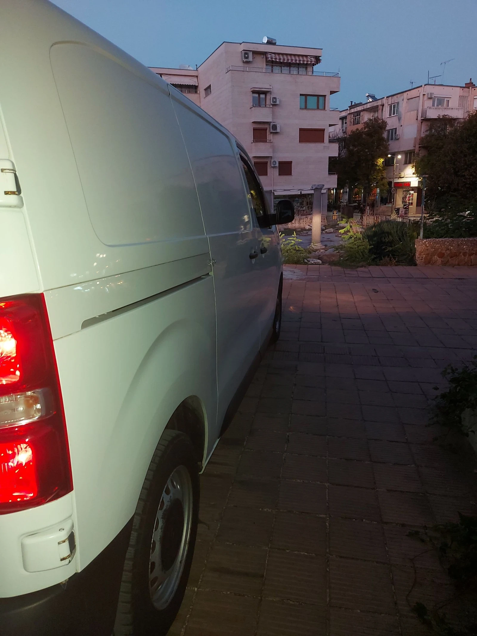 Citroen Jumpy 2.0HDI - изображение 6