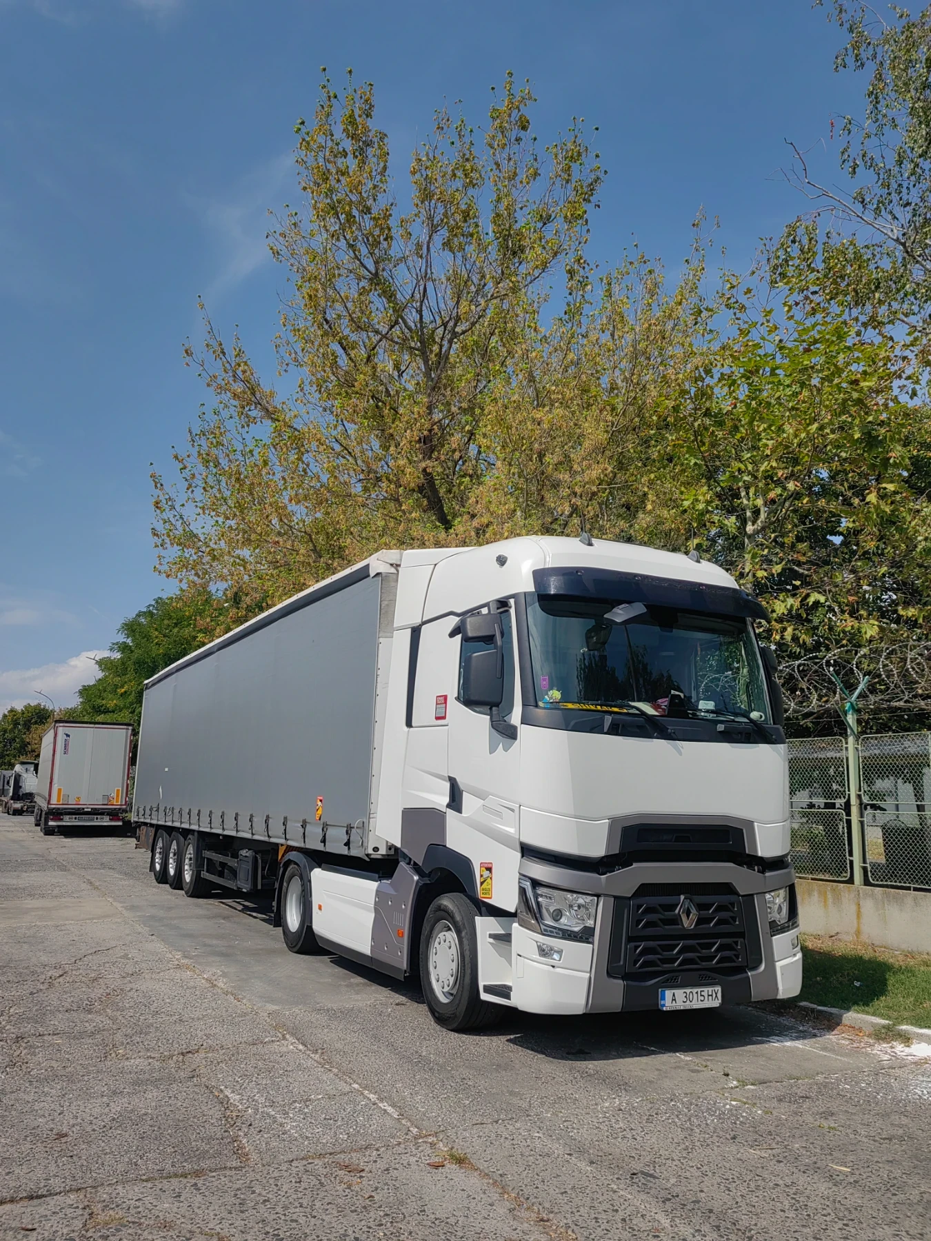 Renault T T520 - изображение 7