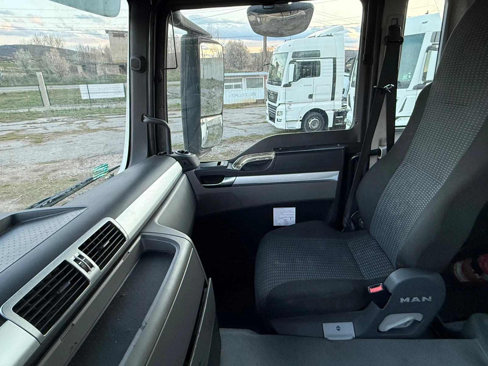 Man Tgs TGS 32.400, снимка 11 - Камиони - 54127736