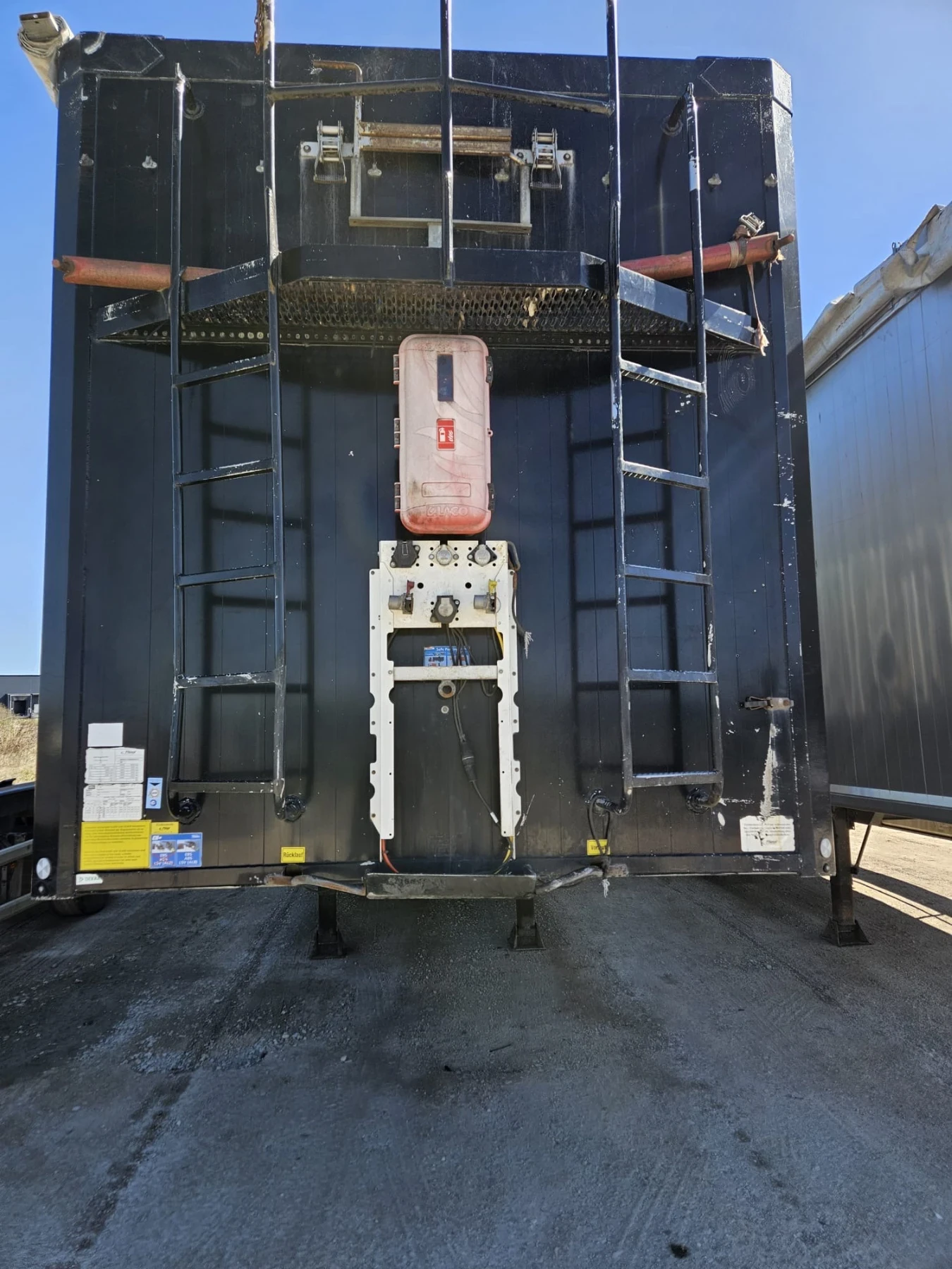 Полуремарке Fliegl 92 куб / тара 7200 кг, снимка 5 - Ремаркета - 54193696