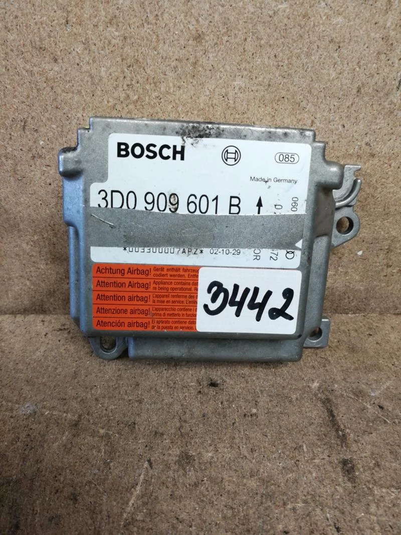 AIR BAG ECU СЕНЗОР  Volkswagen Touareg 7la 2003-2008  , снимка 1 - Части - 39826142